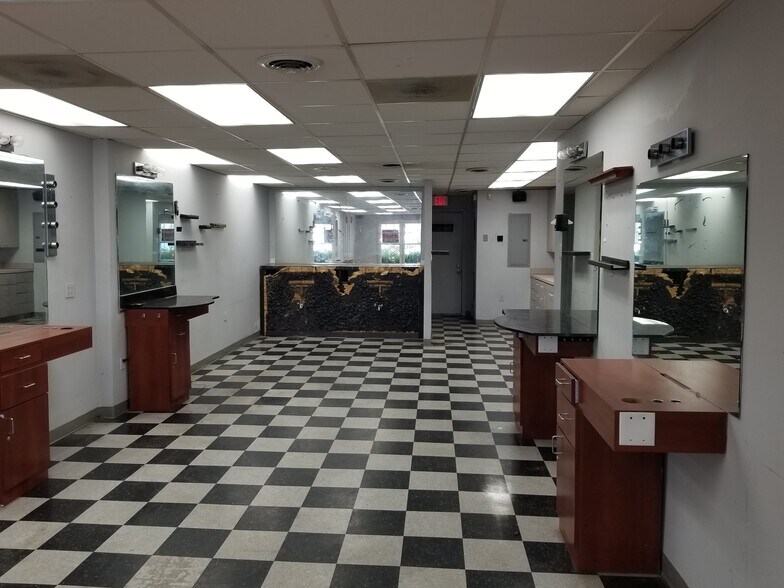 More Photos Of 4700 Stamp Rd, Marlow Heights General Retail For Lease