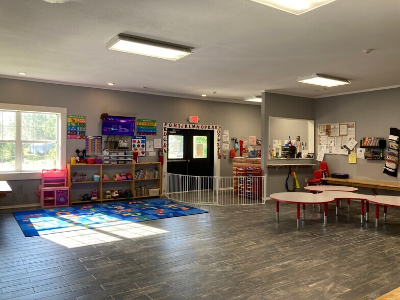More Photos Of 112 Pine St, Greenville Schools For Sale