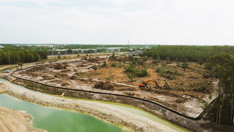 More Photos Of Collier Blvd & Beck Blvd, Naples Unknown For Lease