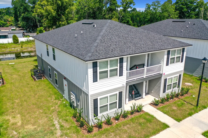 More Photos Of 9556 Hood Rd, Jacksonville Apartments For Sale