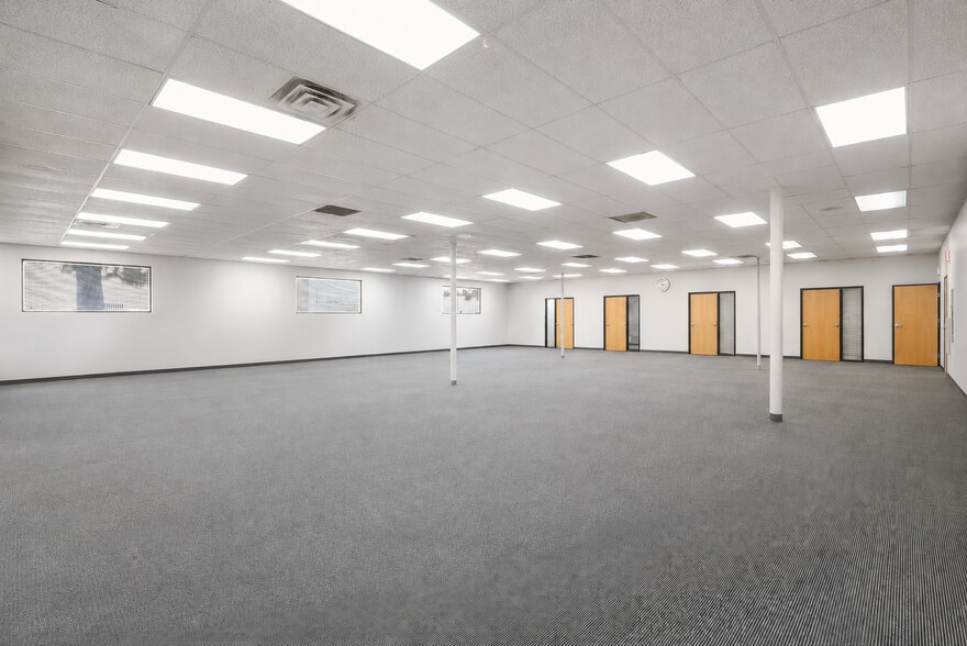 More Photos Of 10703 Progress Way, Cypress Office For Sale