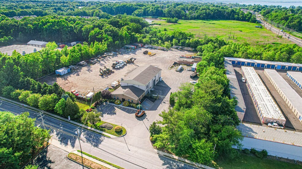 More Photos Of 450 County Rd, Cliffwood Warehouse For Lease
