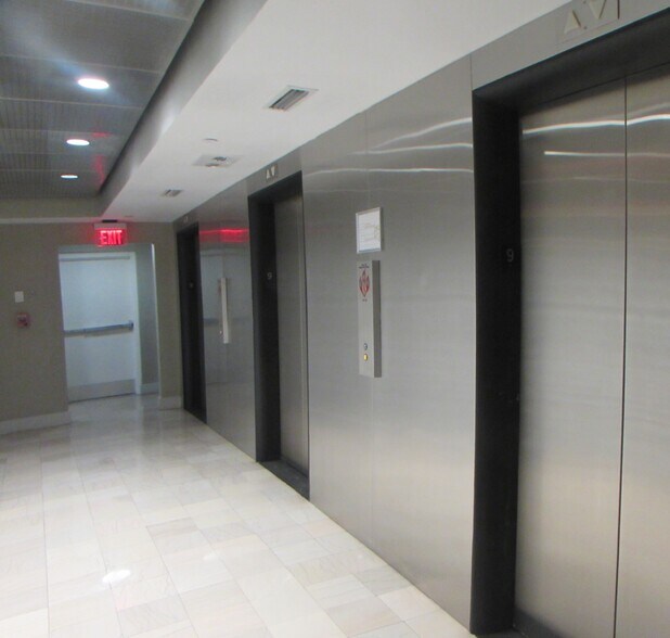 More Photos Of 14 NE 1st Ave, Miami Office For Lease