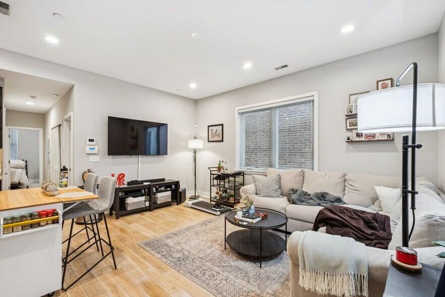 More Photos Of 1516 Green St, Philadelphia Apartments For Sale