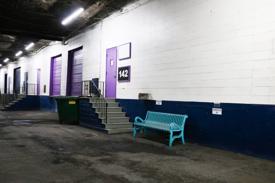 More Photos Of 3101-3150 Mercier St, Kansas City Warehouse For Lease