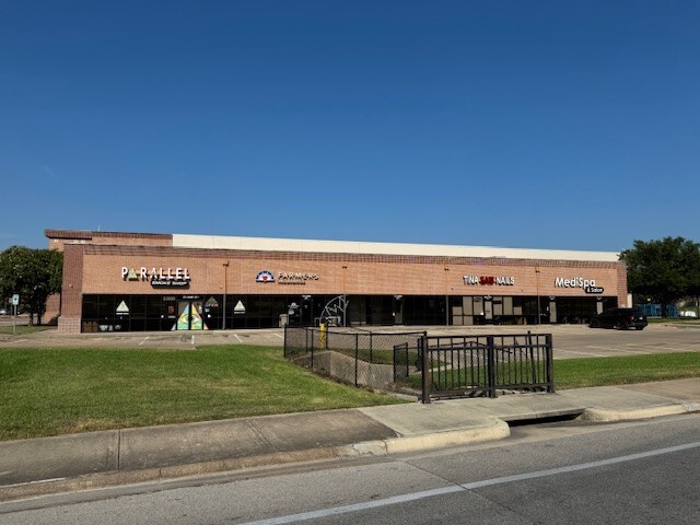 Primary Photo Of 2205 Longmire Dr, College Station Storefront Retail Office For Lease