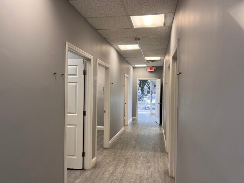 More Photos Of 4040 SW 69th Ave, Miramar Freestanding For Sale