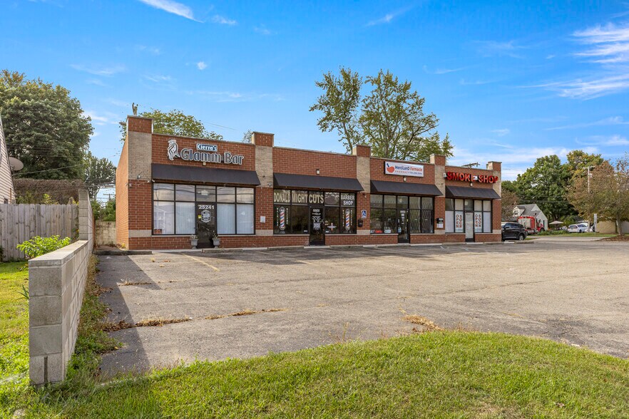 More Photos Of 25241-25251 Eureka Rd, Taylor Storefront Retail Office For Lease