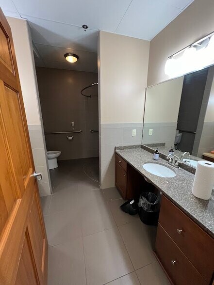 More Photos Of 13770 Frontier Ct, Burnsville Office For Sale