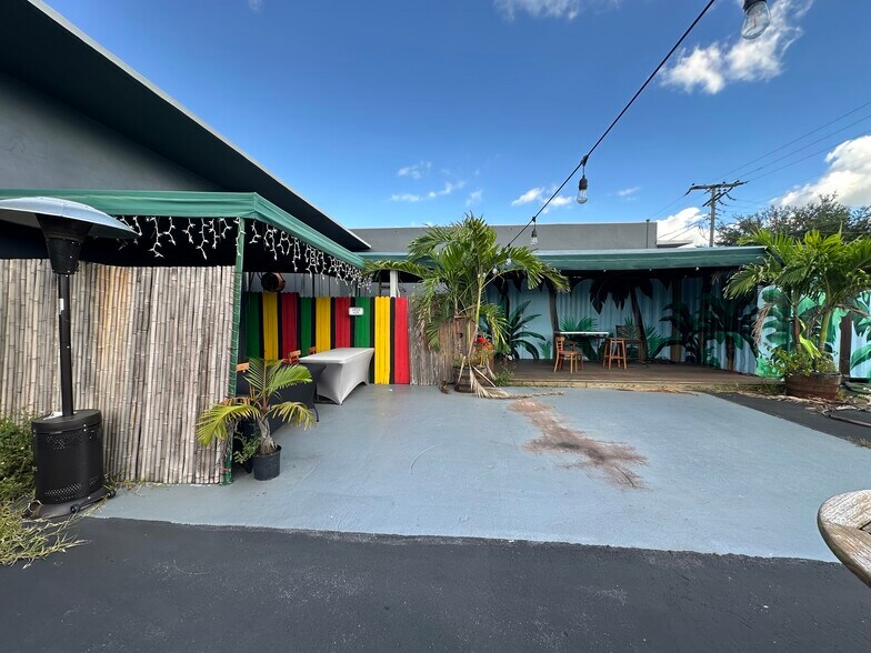 More Photos Of 2220 SW 60th Ter, Miramar Manufacturing For Sale