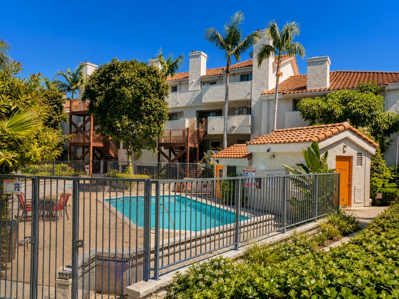 More Photos Of 13202 Downey Ave, Paramount Apartments For Sale