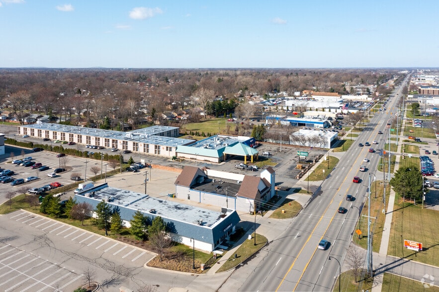 More Photos Of 30375 Plymouth Rd, Livonia Hotel For Lease