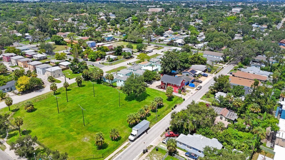 More Photos Of 1761 19th St S, Saint Petersburg Apartments For Sale