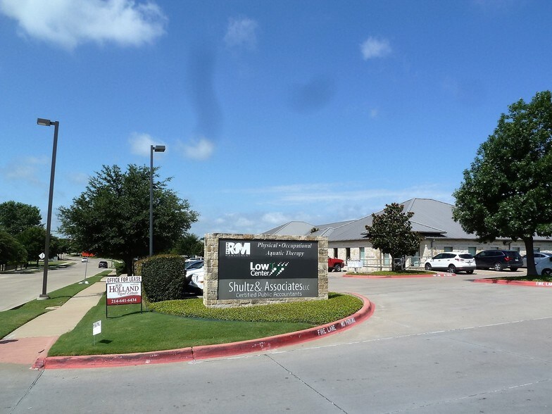 More Photos Of 930 W Ralph Hall Pky, Rockwall Medical For Lease