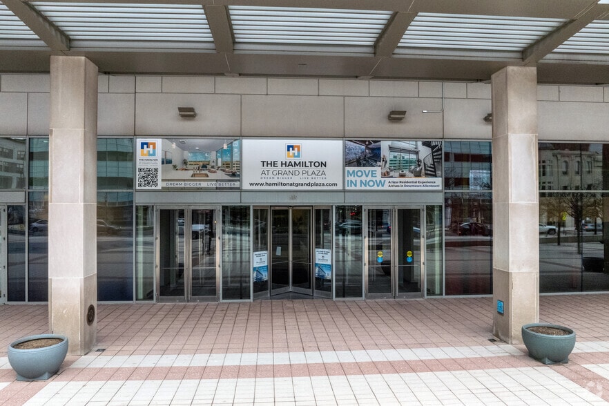 More Photos Of 835 W Hamilton St, Allentown Apartments For Lease