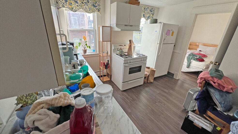 More Photos Of 13 Hobron St, New London Apartments For Sale