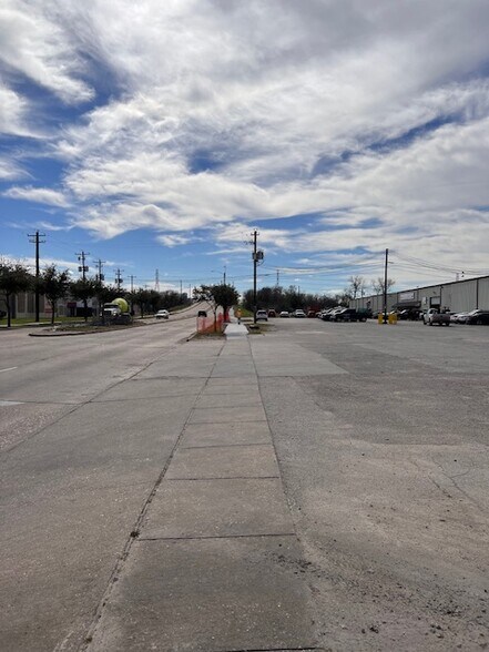 More Photos Of 3901 Airline Dr, Houston Land For Sale