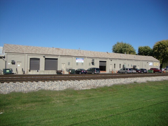 More Photos Of 16135 New Ave, Lemont Warehouse For Lease