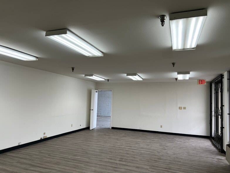 More Photos Of 3768 Rockwell Ave, El Monte Manufacturing For Lease