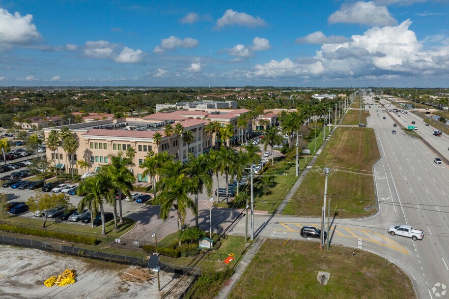 More Photos Of 1035-1049 State Road 7, Wellington Medical For Lease