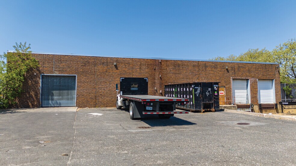 More Photos Of 35 Hoffman Ave, Hauppauge Industrial For Sale