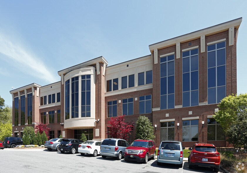 More Photos Of 7920 ACC Blvd, Raleigh Office For Sale