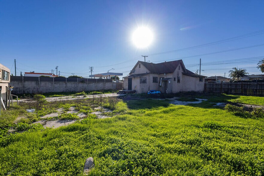 More Photos Of 1230 S Wilmington Ave, Compton Apartments For Sale