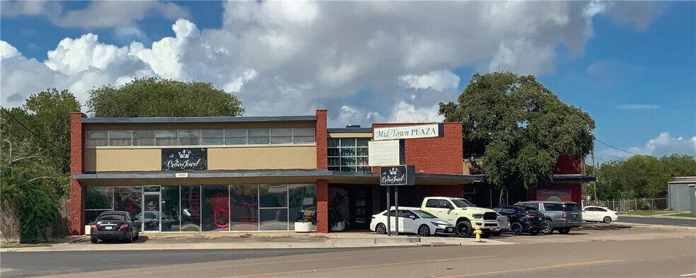 More Photos Of 2001 S Staples St, Corpus Christi Office For Sale