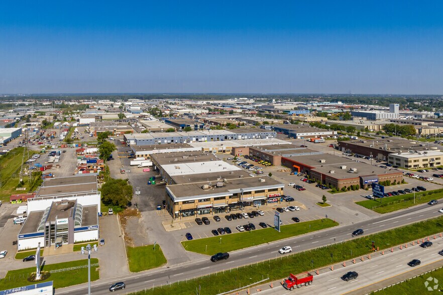 More Photos Of 1151-1179 Autoroute 440, Laval Light Distribution For Lease