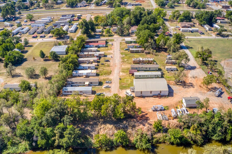 More Photos Of 603 S 3rd St, Kingfisher Manufactured Housing Mobile Home Park For Sale