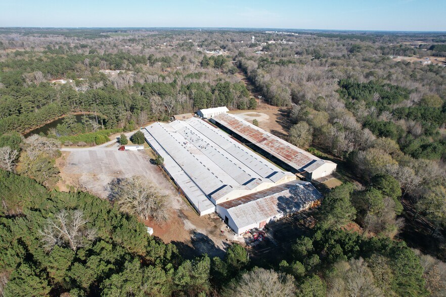 More Photos Of 405 Mayfield Rd, Warrenton Warehouse For Sale