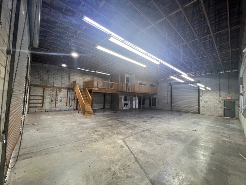 More Photos Of 3355 SW 42nd Ave, Palm City Warehouse For Sale