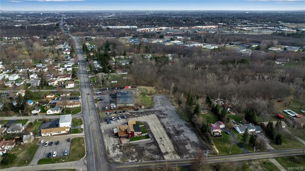 More Photos Of 3719 Abbott Rd, Orchard Park Restaurant For Sale