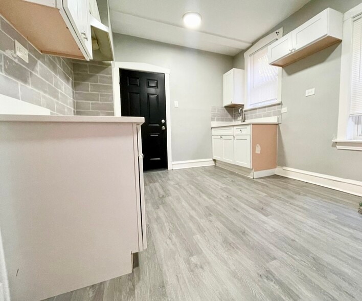 More Photos Of 7237-7243 S Bennett Ave, Chicago Apartments For Sale