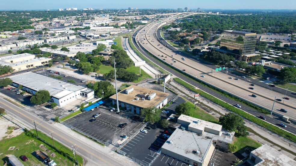 More Photos Of 6222 W Interstate 10, San Antonio Office For Sale