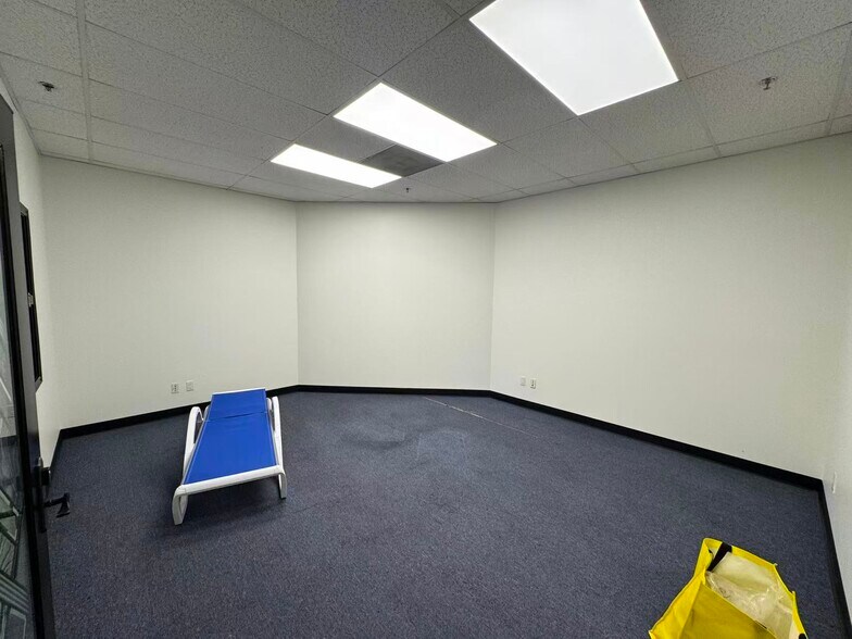 More Photos Of 4230 E Airport Dr, Ontario Warehouse For Lease