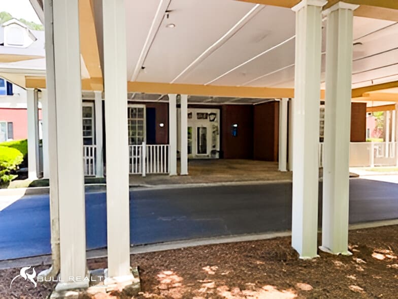 More Photos Of 1001 Research Center Atlanta Dr SW, Atlanta Assisted Living For Sale