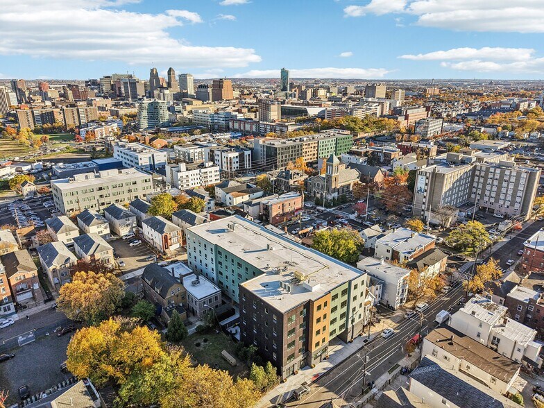 More Photos Of 34-40 Hudson St, Newark Apartments For Lease
