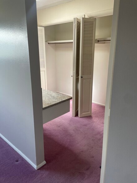 More Photos Of 370 N State St, Shelley Storefront Retail Residential For Lease