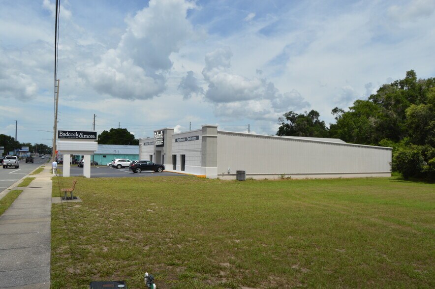 More Photos Of 20319 E Pennsylvania Ave, Dunnellon General Retail For Sale