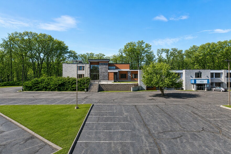 More Photos Of 183 Providence New London Tpke, North Stonington Unknown For Lease
