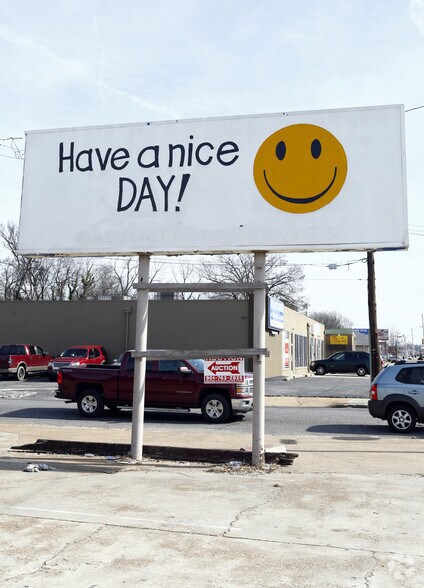 More Photos Of 3078-3086 Summer Ave, Memphis Freestanding For Sale