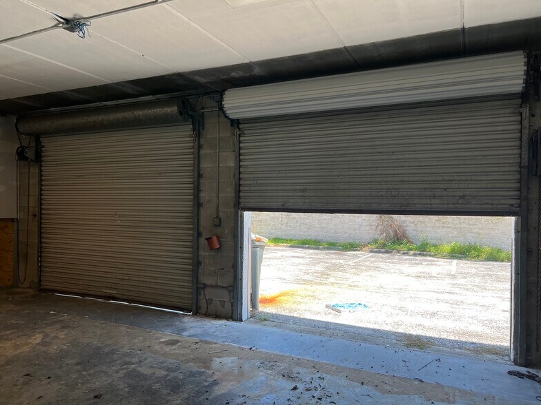 More Photos Of 1001 State Route 590, Oldsmar Warehouse For Lease