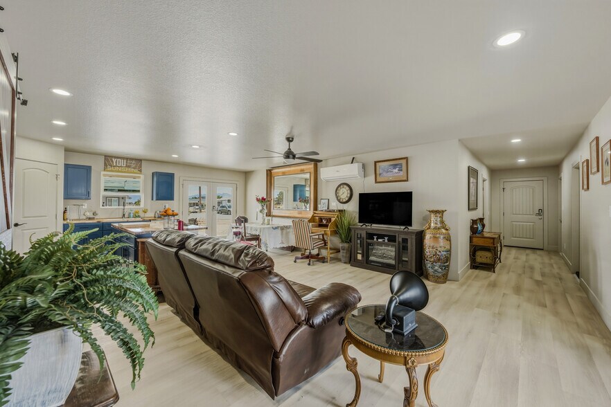 More Photos Of 921 W Leffner Dr, Pahrump Multifamily For Sale