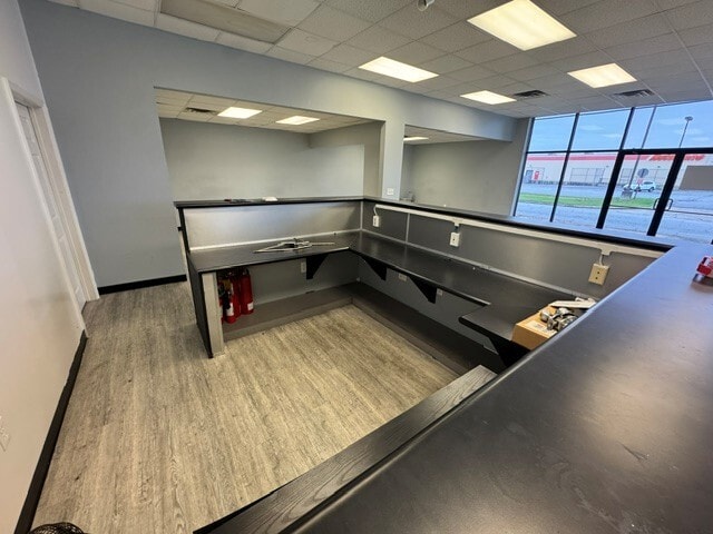 More Photos Of 1870 Midtown Dr, Columbus Flex For Lease