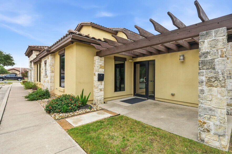 More Photos Of 3009 Glacier Pass, Cedar Park Medical For Lease
