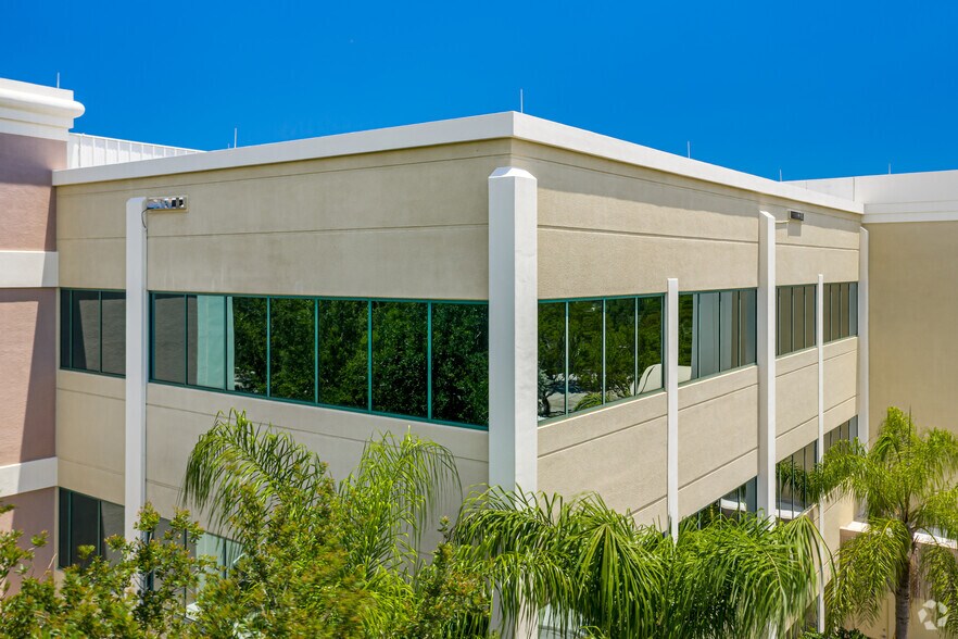 More Photos Of 4750 E Park Dr, Palm Beach Gardens Office For Lease