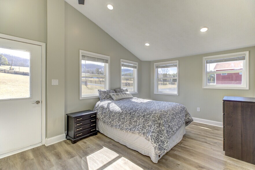 More Photos Of 1565 Seven Fountains Rd, Fort Valley Specialty For Sale