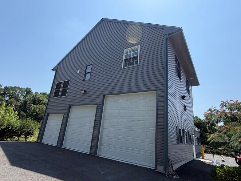 More Photos Of 1634 Pulaski Hwy, Newark Freestanding For Sale
