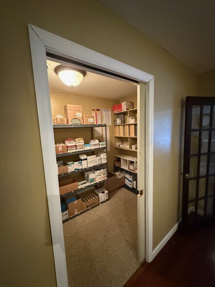 More Photos Of 1344-1374 S Atherton St, State College Office For Sale